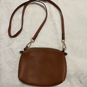 FAKE Gucci Crossbody